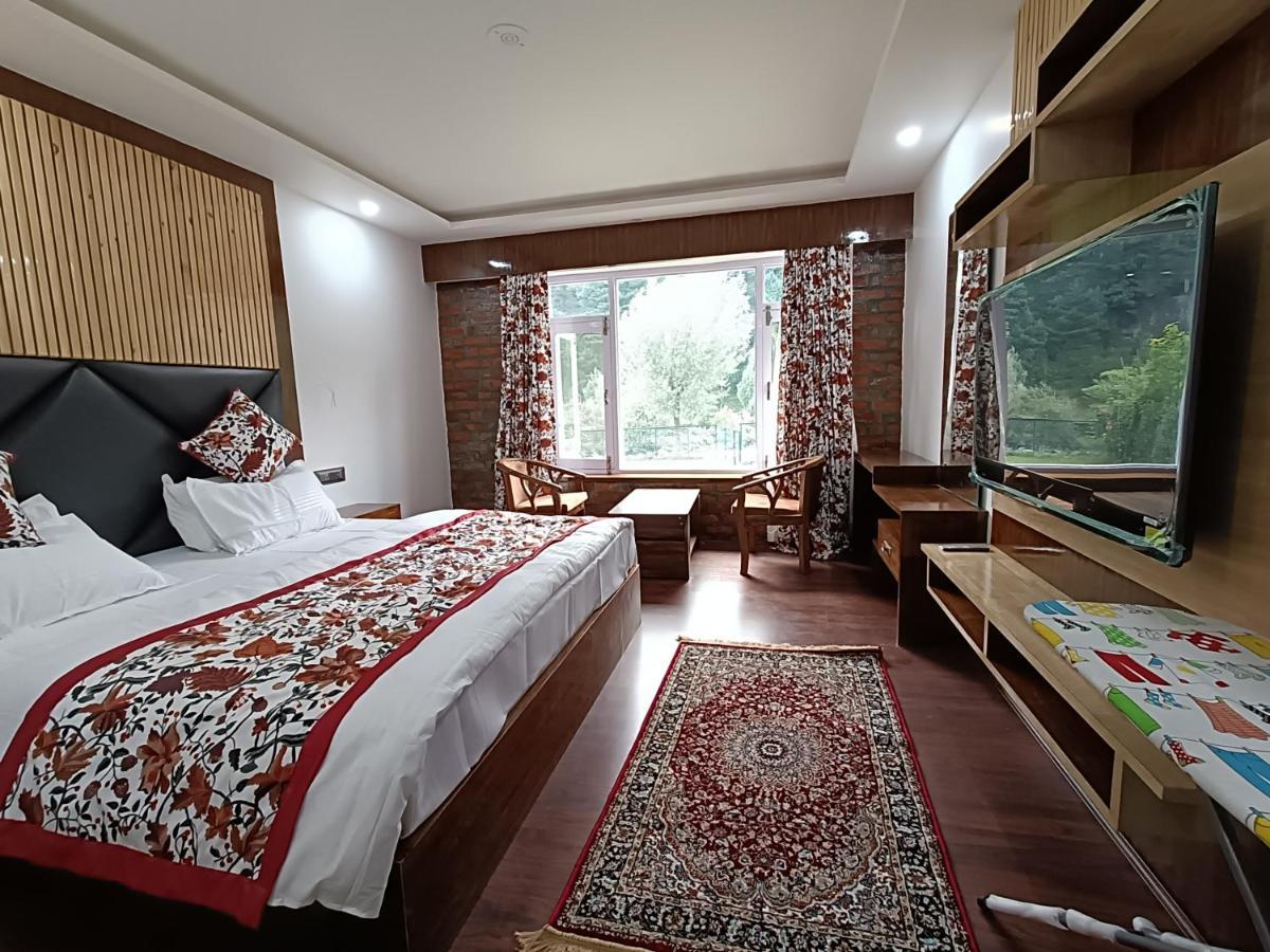 Hotel Lidder Palace Пахалгам Экстерьер фото